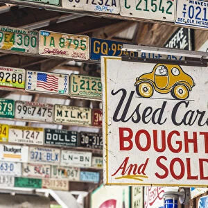 USA, Maine, Wells, antique license plates