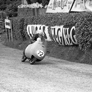 Cronk ny Mona action: Ken Kavanagh (Moto Guzzi) 1956 Junior TT