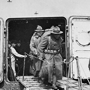 WWI: AMERICAN TROOPS. 304th Field Artillery disembarking from the U. S. S. Leviathan in Brest