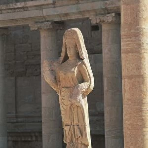 Iraq, Hatra, statue of Abu Bint Deimun, wife of Santruq I