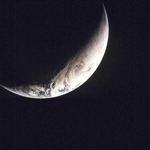 Astronomy-Earth-Apollo 4