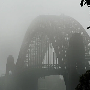 Australia-Fog-Harbour-Bridge