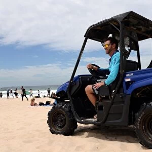 Australia-Lifestyle-Beach-Lifeguards-Bondi