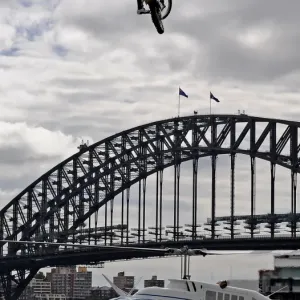 Australia-Us-Motorbike-Helicopter