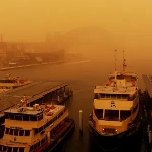 Australia-Weather-Dust