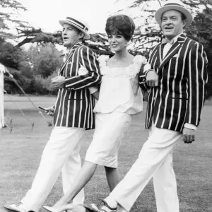 Bing Crosby, Joan Collins and Bob Hope Bing Crosby, Joan Collins and Bob Hope