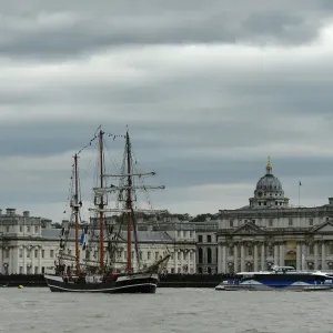 Britain-Festival-Tall Ships-Boats Britain-Festival-Tall Ships-Boats