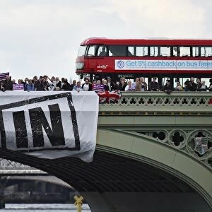 Britain-London-Bridge-Bus