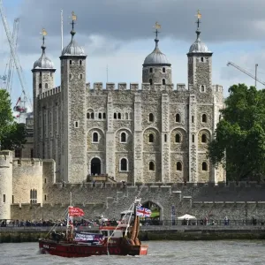 Britain-Tower of London-Thames Britain-Tower of London-Thames