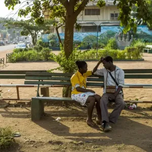 Print of a couple in Bangui's park on Valentine's eve