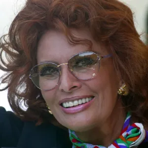 Sophia Loren arriving at Venice 59th Mostra of Cinema Print