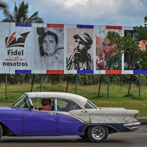 Cuba-Castro-Classic Car