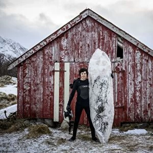 Douniamag-Surfing-Lofoten-Ice Board-Photo Essay