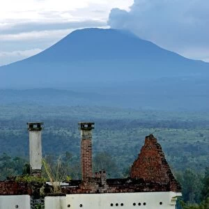 Dr-Congo-Virunga-Volcano