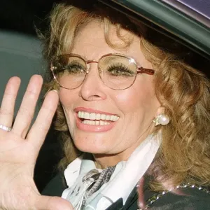 (FILES) -- This file picture shows Italian actress Sophia Loren waving to fans upon