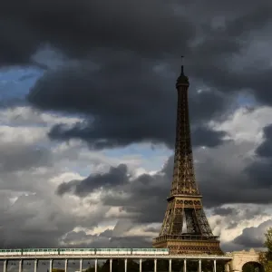 France-Architecture-Monuments-Eiffel-Tower