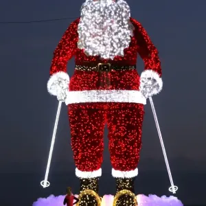 France-Christmas-Lights-Feature France-Christmas-Lights-Feature