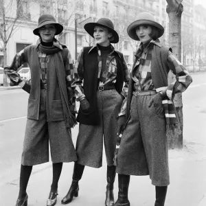 Print of Guy Laroche Autumn-Winter 1974-75 Ready-to-Wear Collection Print of Guy Laroche Autumn-Winter 1974-75 Ready-to-Wear Collection