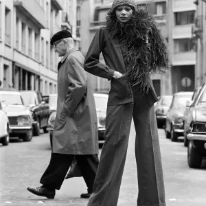 Saint Laurent Autumn-Winter 1973-74 Suit Print Saint Laurent Autumn-Winter 1973-74 Suit Print