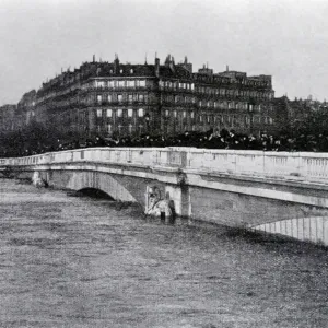 France-Great Flood-History-Paris