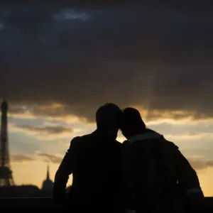 France-Paris-Feature-Love-Theme