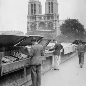 Print of Second-hand Book Sellers on the Seine Riverbank Print of Second-hand Book Sellers on the Seine Riverbank