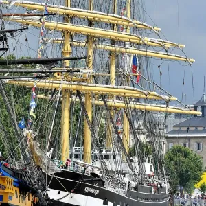 France-Sailing-History-Wine-Festival France-Sailing-History-Wine-Festival
