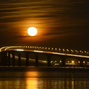 France-Weather-Full-Moon France-Weather-Full-Moon