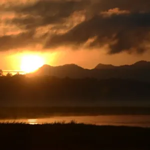 Honduras-Nature-Yojoa Lake-Sunrise