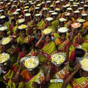 India-Flowers-Women India-Flowers-Women