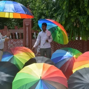 India-Weather-Monsoon-Umbrella India-Weather-Monsoon-Umbrella
