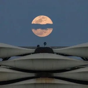 IRAG-ASTRONOMIA-LUNA PIENA