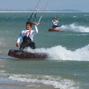 Kitesurfing-Windsurfing-World-Fra Kitesurfing-Windsurfing-World-Fra