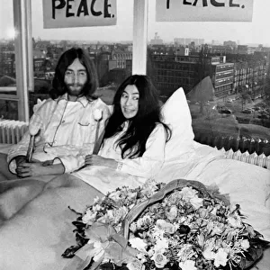 Lennon & Yoko Ono In Bed