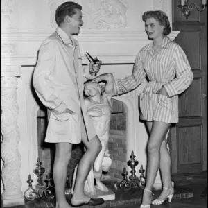Vintage Print of a Man Wearing a Long Pyjama Jacket Vintage Print of a Man Wearing a Long Pyjama Jacket