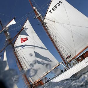 Sailing-Esp-Tallship-Etoile