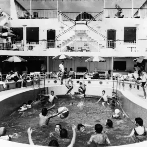 Uk-Leisure-Liner Queen Elizabeth 2 Uk-Leisure-Liner Queen Elizabeth 2
