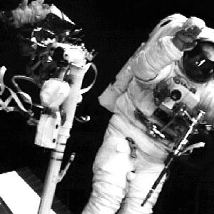 Us-Astronaut Waves from Spac