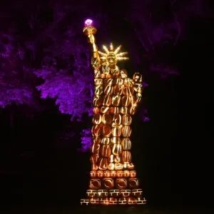 Us-Halloween-Feature-Great Jack O lantern Blaze