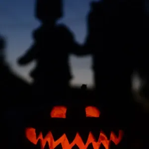 Us-Halloween-Pumpkins Us-Halloween-Pumpkins
