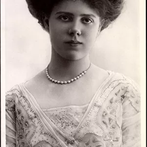 Ak H. R. H. Princess Maud Duff of Fife, Countess of Southesk (b / w photo)