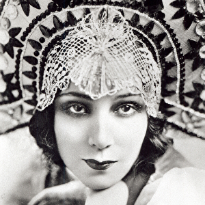Dolores del Rio, c. 1925 (b / w photo)