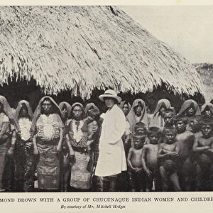 Lady Richmond Brown with a group of Chucunaque Indian women and children (b / w photo)