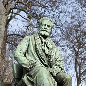 Statue of Edmond About (1828-1885), writer, journalist, French art critic, Bronze sculpture by Gustave Crauk (1827-1905), installed on the writer's grave at the Pere Lachaise cemetery in Paris. Photography, KIM Youngtae, Paris