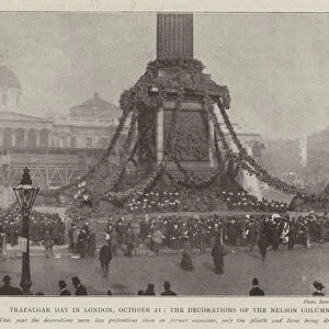 Trafalgar Day in London, 21 October, the Decorations of the Nelson Column (b / w photo)