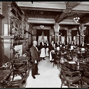 Waiters in a cafe at Hotel Delmonico, 1902 (silver gelatin print)
