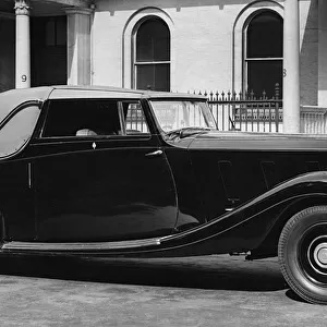 1936 Rolls - Royce Phantom III drophead coupe by Gurney Nutting. Creator: Unknown