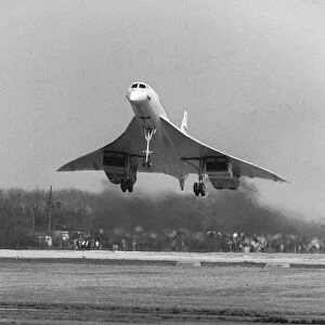 Aircraft BAC Aerospatiale Concorde 002 1st Landing April 1969 The British built