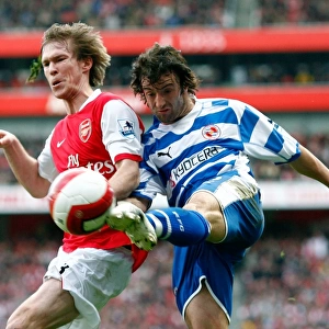 Stepehn Hunt whips a cross in as Alexander Hleb challenges