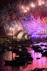 Torsten blackwood/afp photographers saeed khan/australia new year Torsten blackwood/afp photographers saeed khan/australia new year